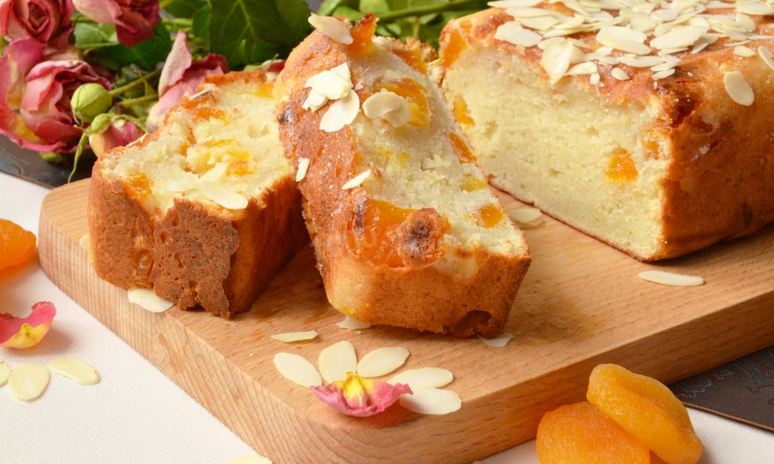 Рецепт творожного кекса с курагой