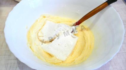 творожный кекс с ягодами