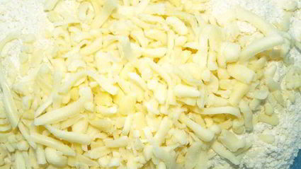 английские сырные сконы