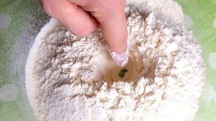 французский багет с хрустящей корочкой