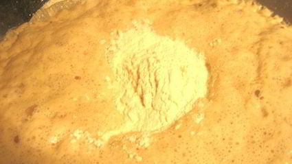 хлеб закусочный с оливками и сыром