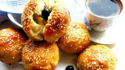 хлеб закусочный с оливками и сыром