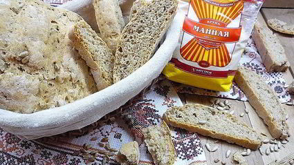 манный хлеб с семенами подсолнечника