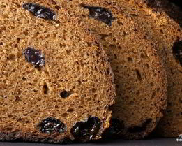Ржаной хлеб с сухофруктами