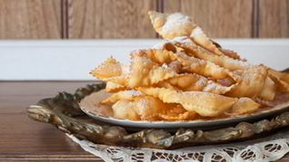 Хворост из муки и сметаны