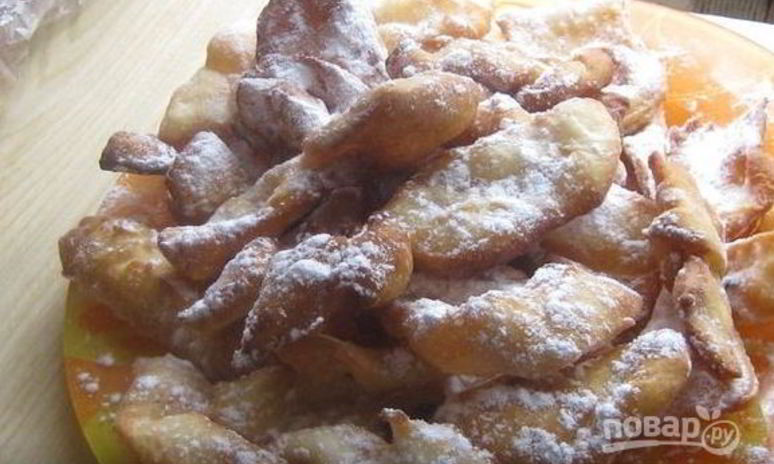 Рецепт хвороста классического на кефире