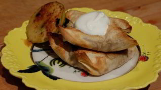 Конвертики из фило с запеченными яблоками