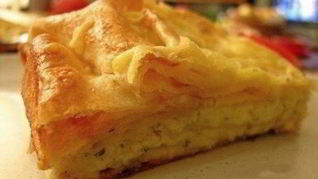 Армянский лаваш с сыром сулугуни