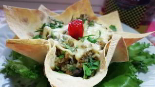 Греча с печенью в корзинке из лаваша