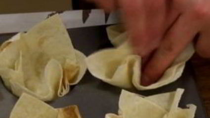 корзинки из лаваша с салатом