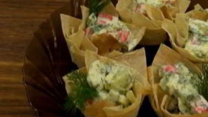 корзинки из лаваша с салатом