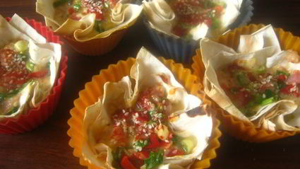 корзиночки из лаваша с беконом, сыром и сладкой паприкой