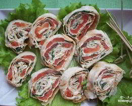 Лаваш с красной рыбой и сыром