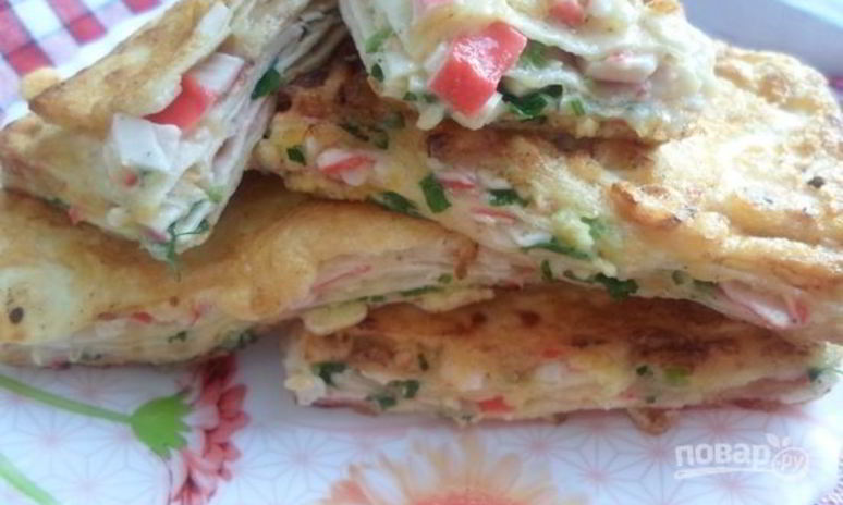 Рецепт обжаренного лаваша с крабовыми палочками