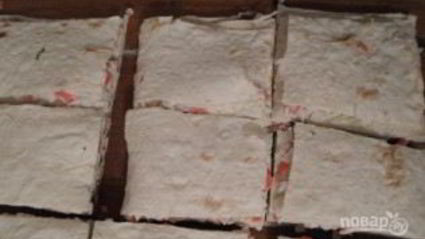 обжаренный лаваш с крабовыми палочками