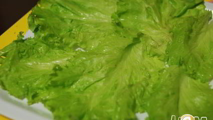 рулеты из лаваша с крабовым мясом и красной рыбой