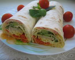 Цветной рулет из лаваша