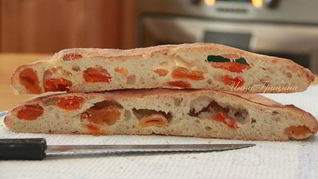 Абрикосовая фокачча с лимончелло