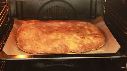 абрикосовая фокачча с лимончелло