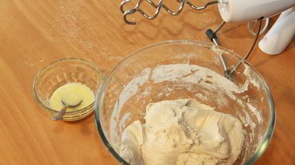 абрикосовая фокачча с лимончелло