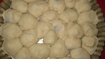 фокачча из шариков с сыром и оливками