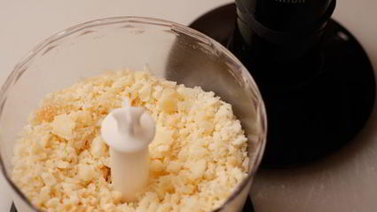 фокачча с сыром и базиликом