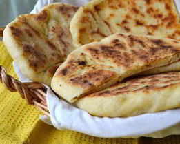 Индийские лепешки Наан с сыром