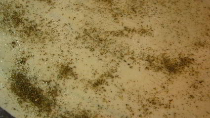 хлеб-лепешка с ореховой травой