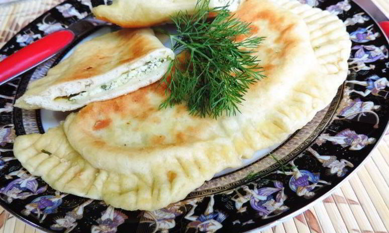 Рецепт лепешек на простокваше весенние с творогом и зеленью