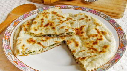 лепешки с брынзой и зеленью