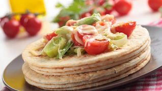 Лепешки с овощами и сыром