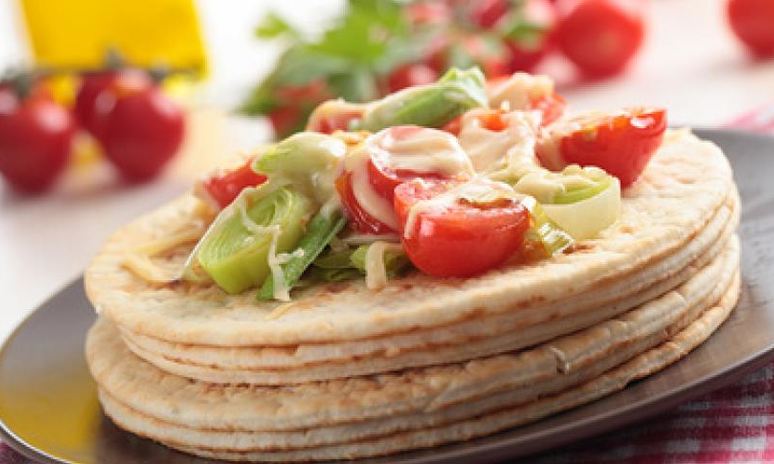 Рецепт лепешек с овощами и сыром