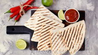 Мексиканская лепешка с начинкой