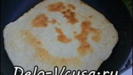 пресная лепешка на кислом молоке