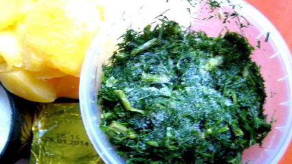 сырно-тыквенные лепешки с колбасой и зеленью