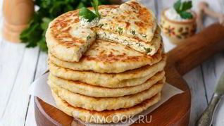 Сырные лепешки с начинкой