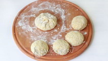 сырные лепешки с начинкой