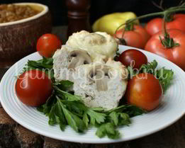 Куриные маффины с шампиньонами и моцареллой