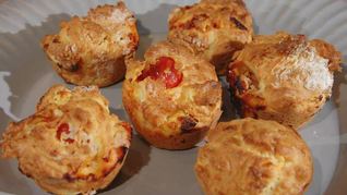 Маффины с брынзой и помидорами