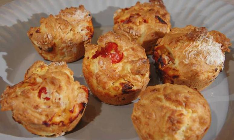 Рецепт маффинов с брынзой и помидорами