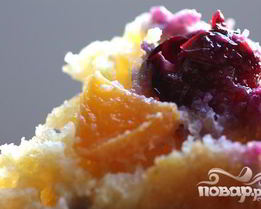 Маффины с черникой и абрикосами