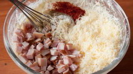 маффины с копченой курицей и сыром