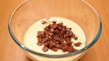 маффины с малиновым кремом и шоколадом