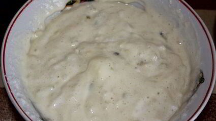 маффины с яблоком и изюмом с медово-ореховой глазурью