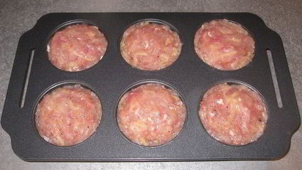 мясные маффины с овощной начинкой