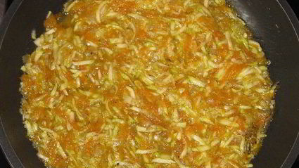 мясные маффины с овощной начинкой