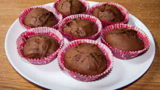 Нежные шоколадные маффины