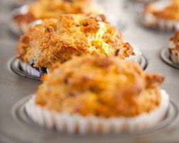 Постные кокосово-морковные маффины с миндалем