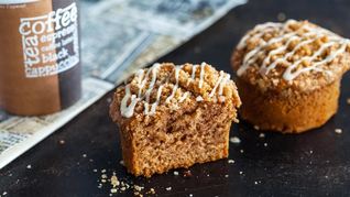 Простые маффины с посыпкой