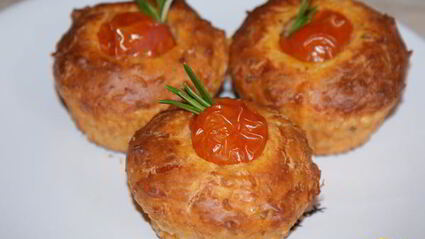 томатные маффины с розмарином